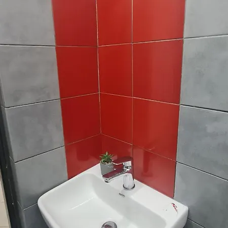 Cosy Gateway In Apartman Tirana