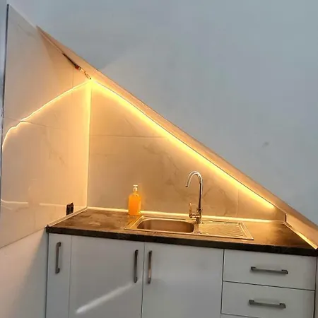 Cosy Gateway In * Tirana